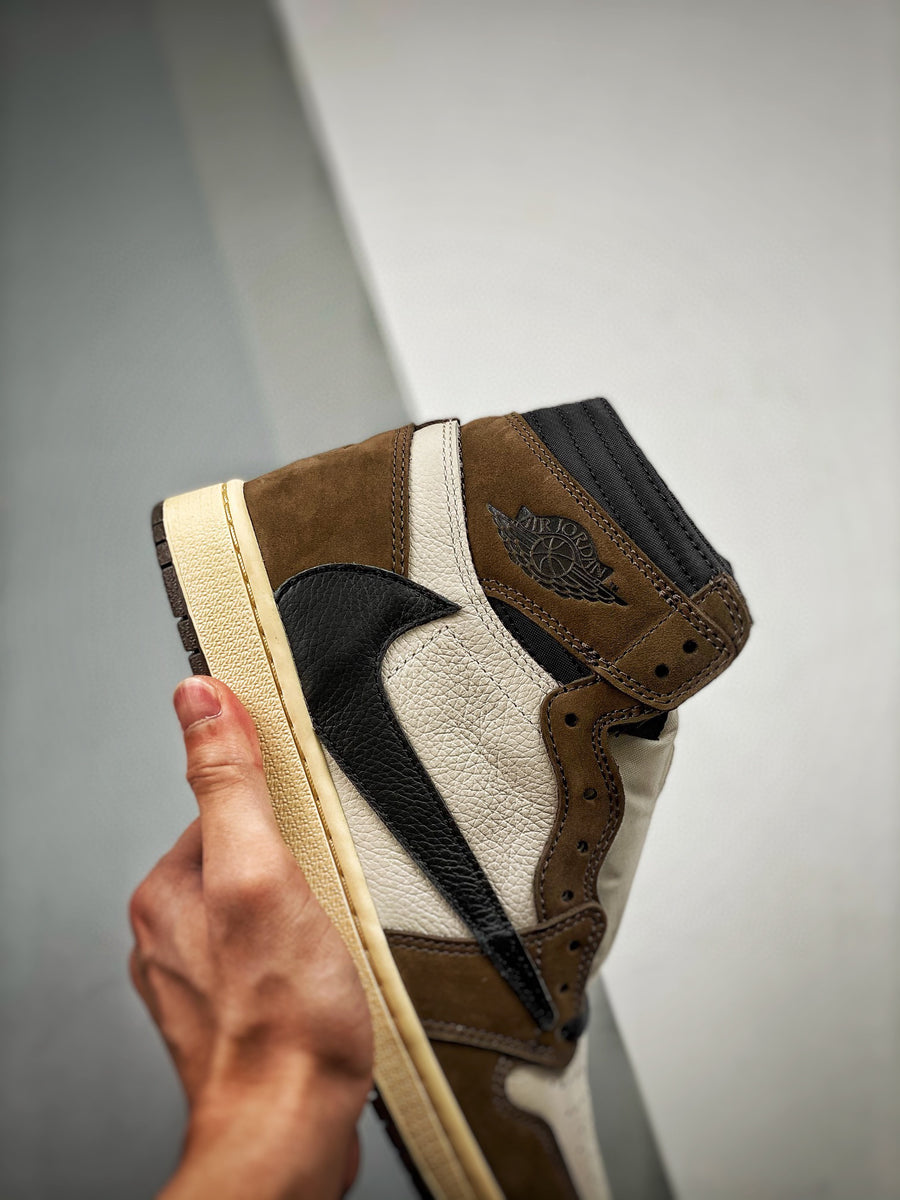 Nike Air Jordan 1 High & Travis Scott