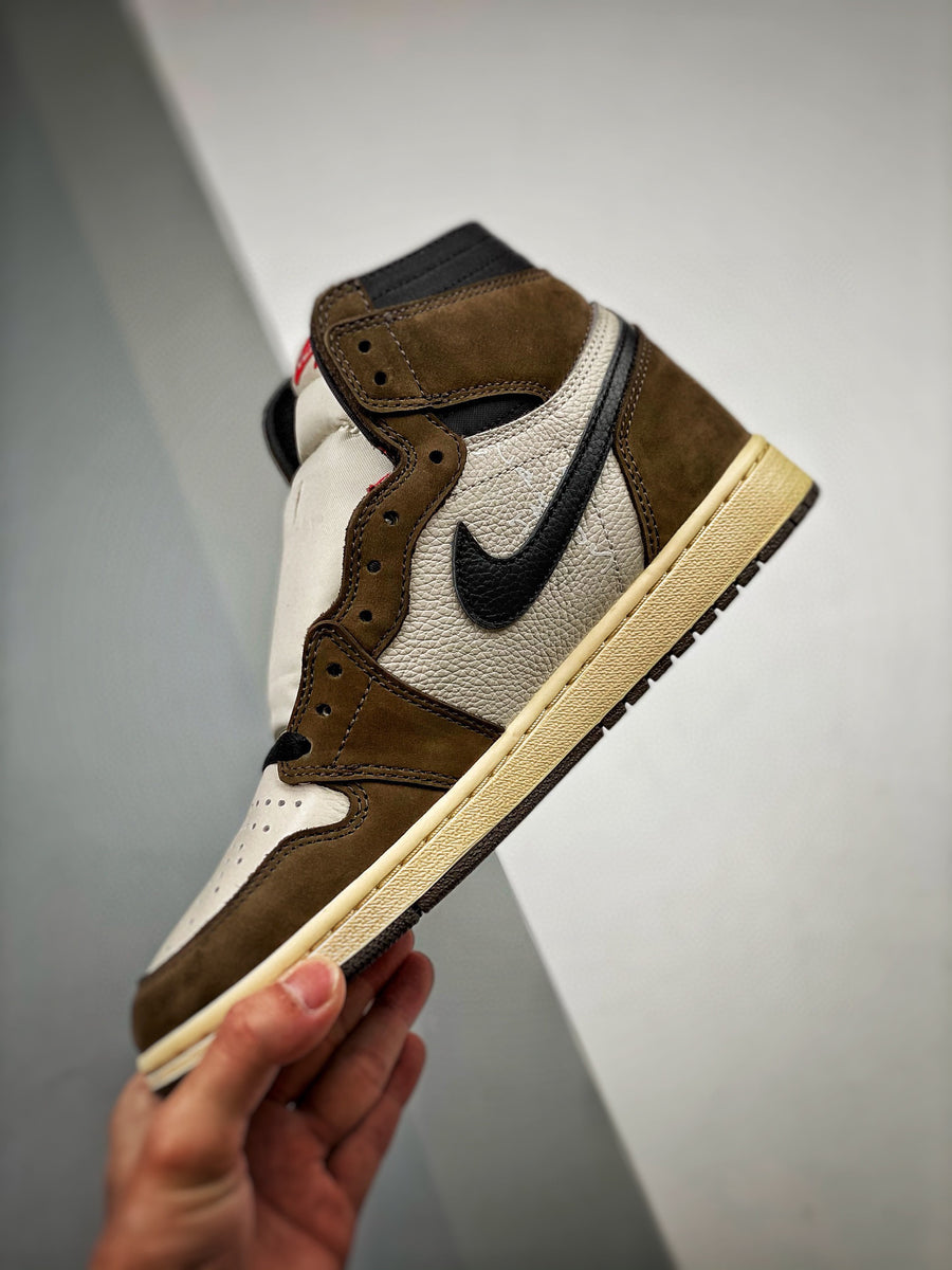 Nike Air Jordan 1 High & Travis Scott