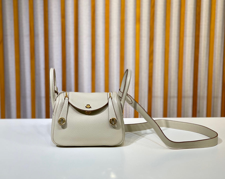 Hermes Mini Lindy Craie Taurillon Clemence