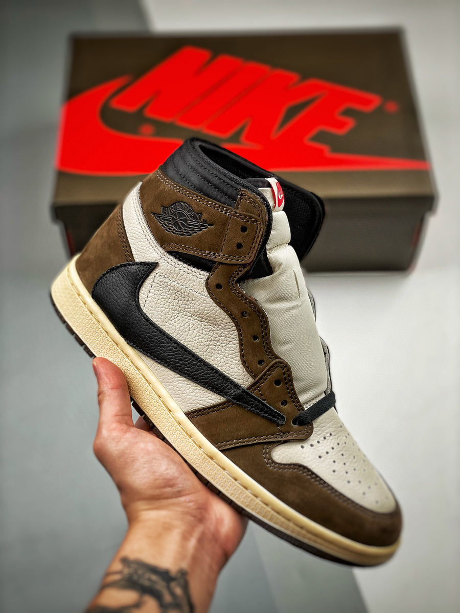 Nike Air Jordan 1 High & Travis Scott