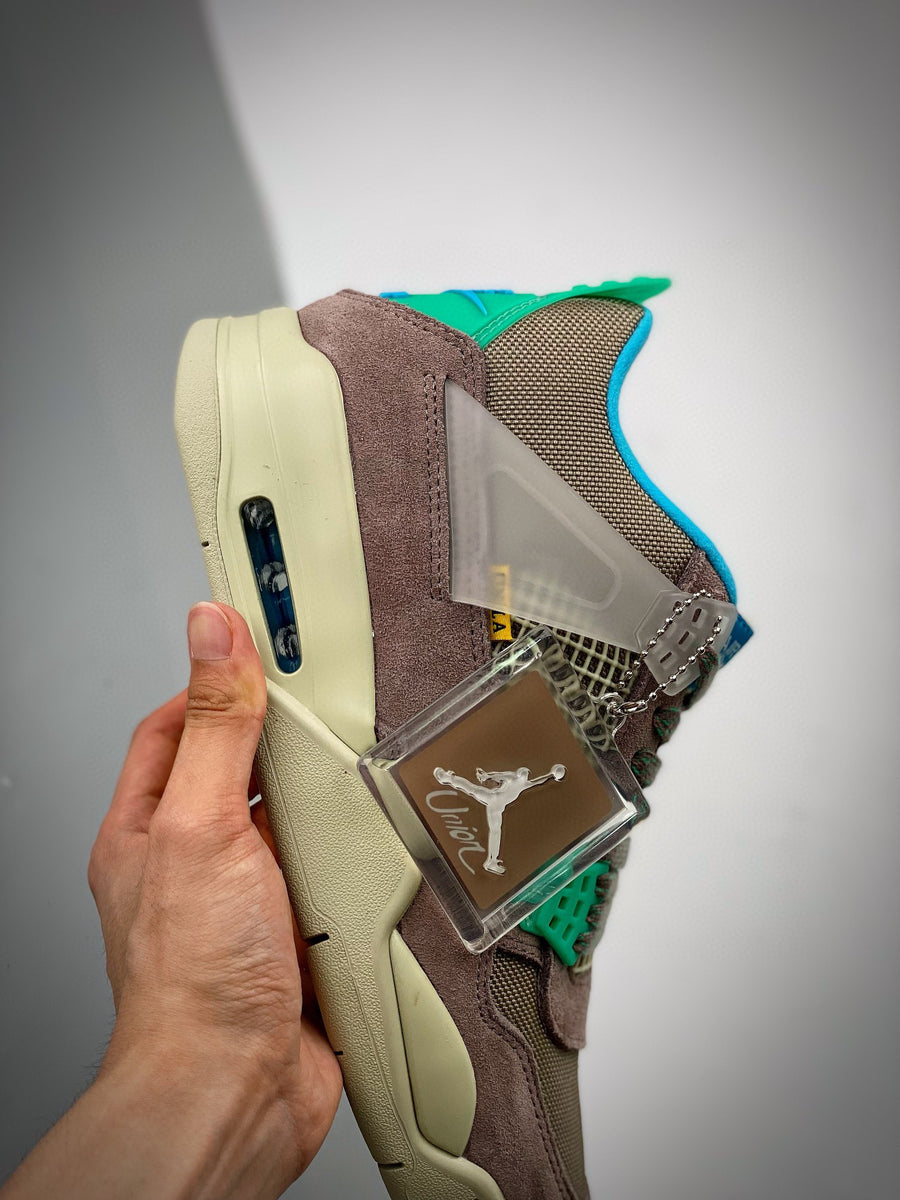 Air Jordan 4 & Union LA Retro Taupe Haze