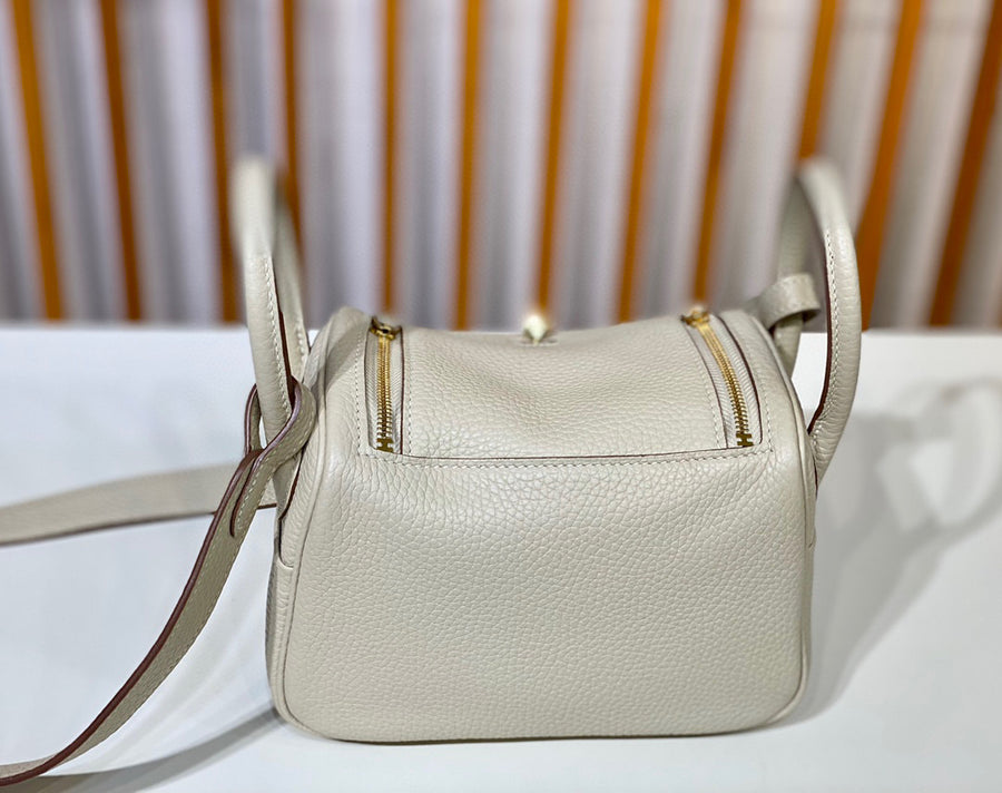 Hermes Mini Lindy Craie Taurillon Clemence