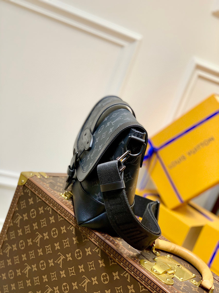 LV SAUMUR Massager Bag