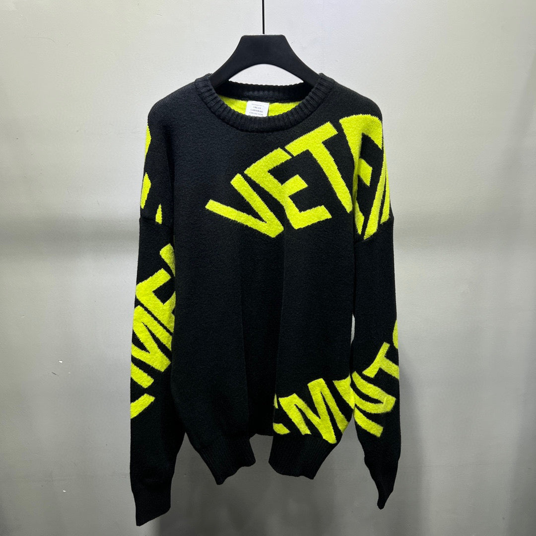 VETEMENTS SWEATER