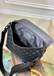 LV SAUMUR Massager Bag