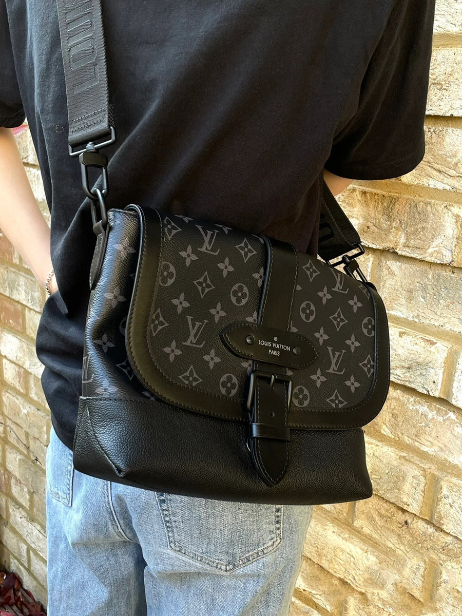 LV SAUMUR Massager Bag