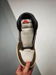Nike Air Jordan 1 High & Travis Scott