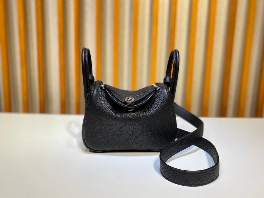 Hermes Mini Lindy Black Taurillon Clemence