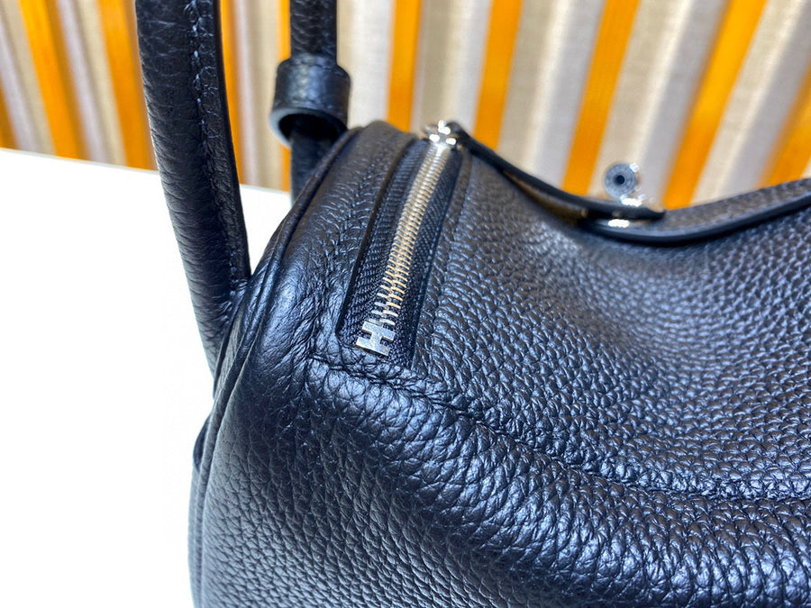 Hermes Mini Lindy Black Taurillon Clemence