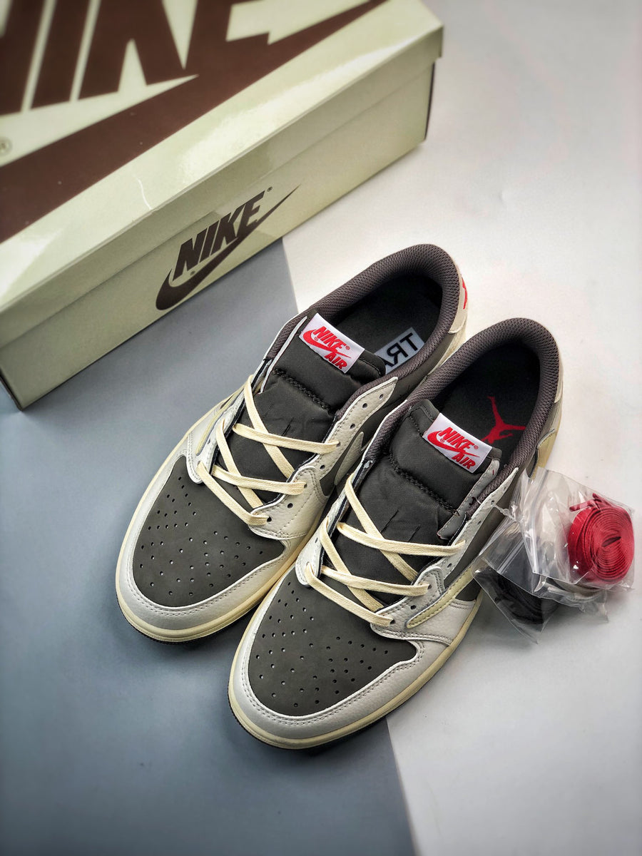 Nike AJ1 Low Travis Scott