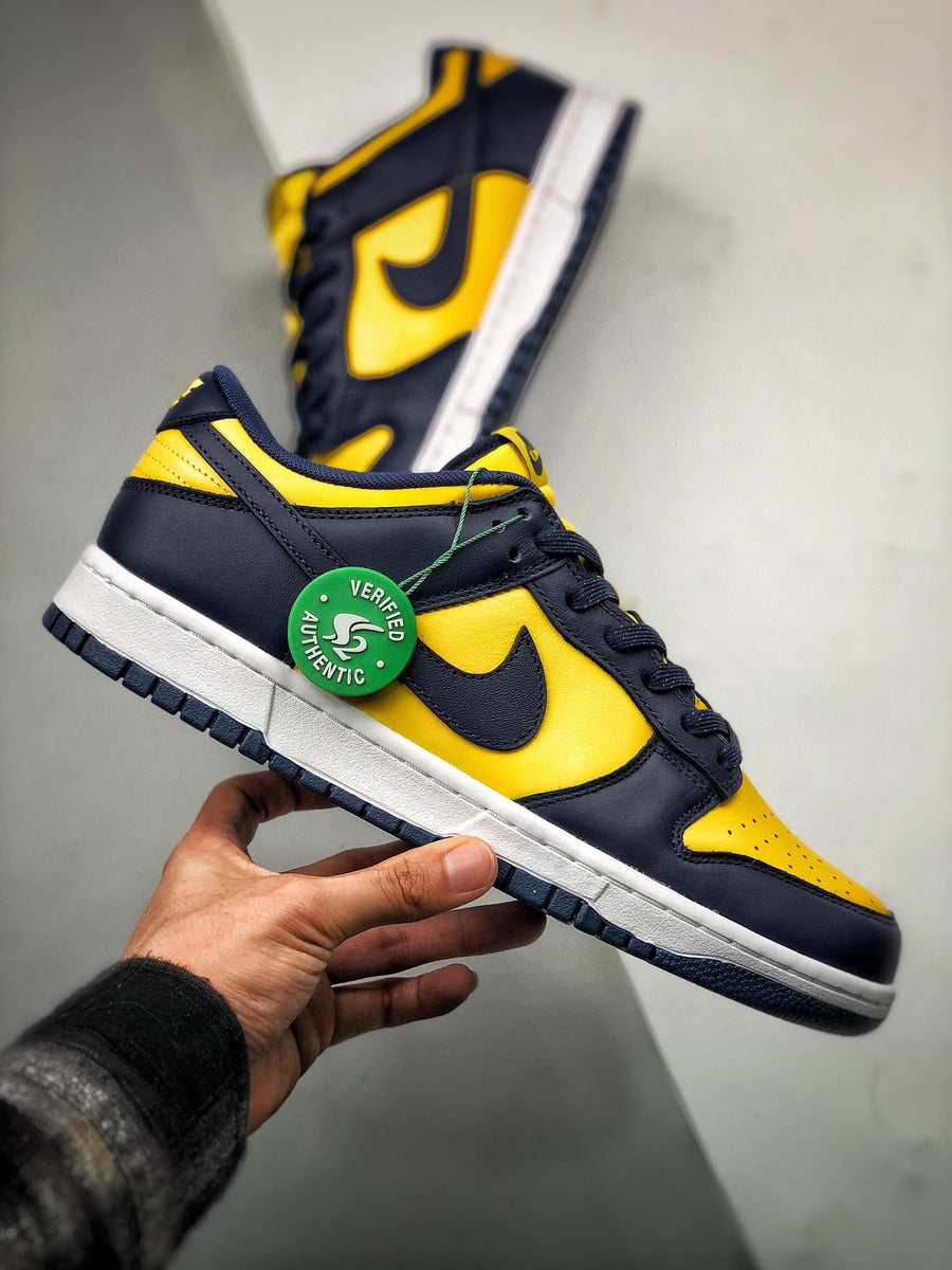 Nike Dunk Low Michigan