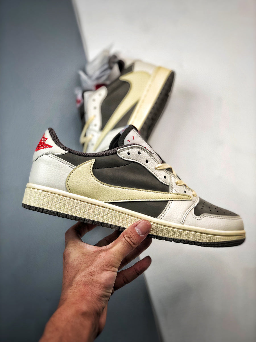 Nike AJ1 Low Travis Scott