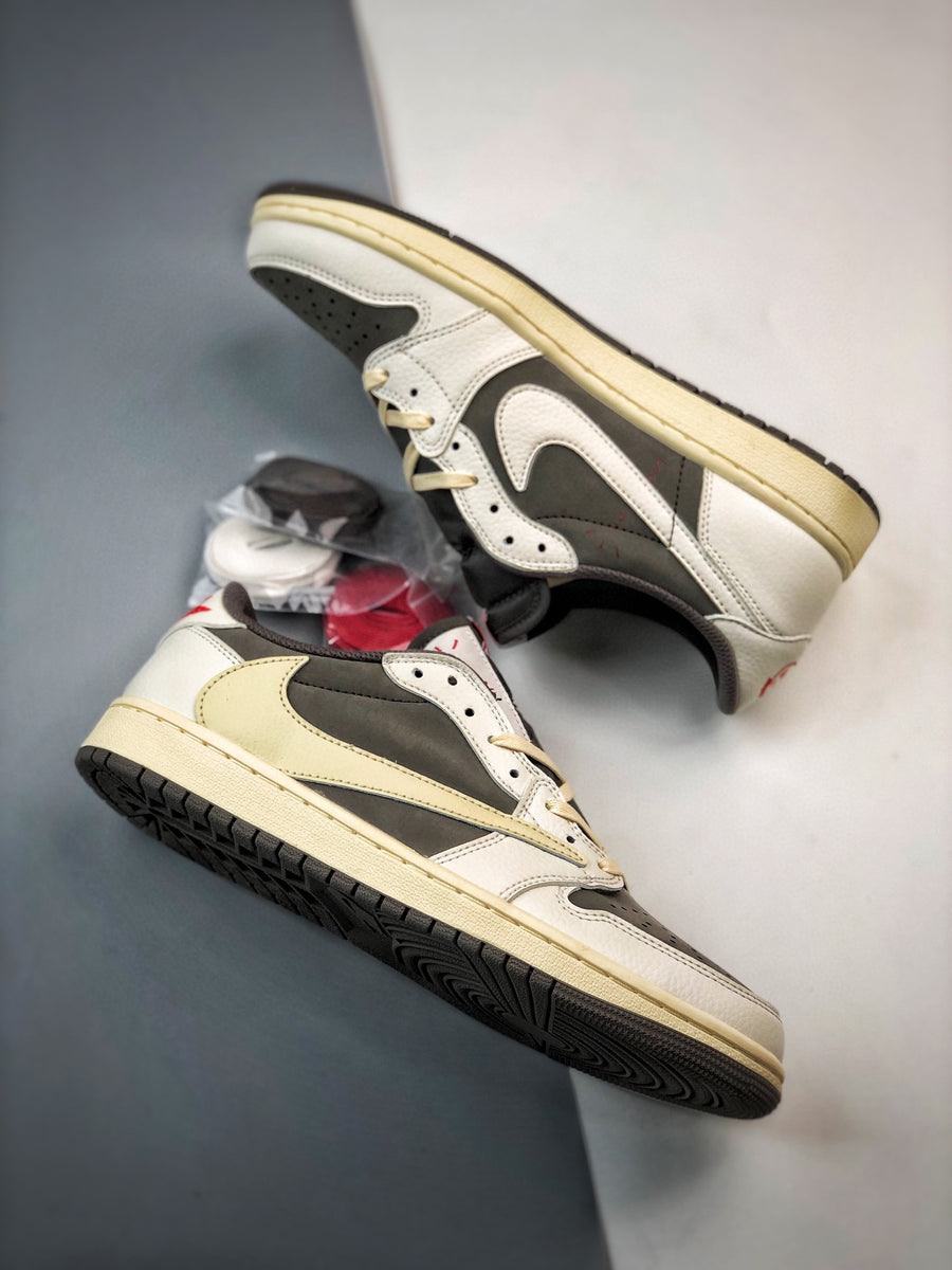 Nike AJ1 Low Travis Scott