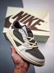 Nike AJ1 Low Travis Scott